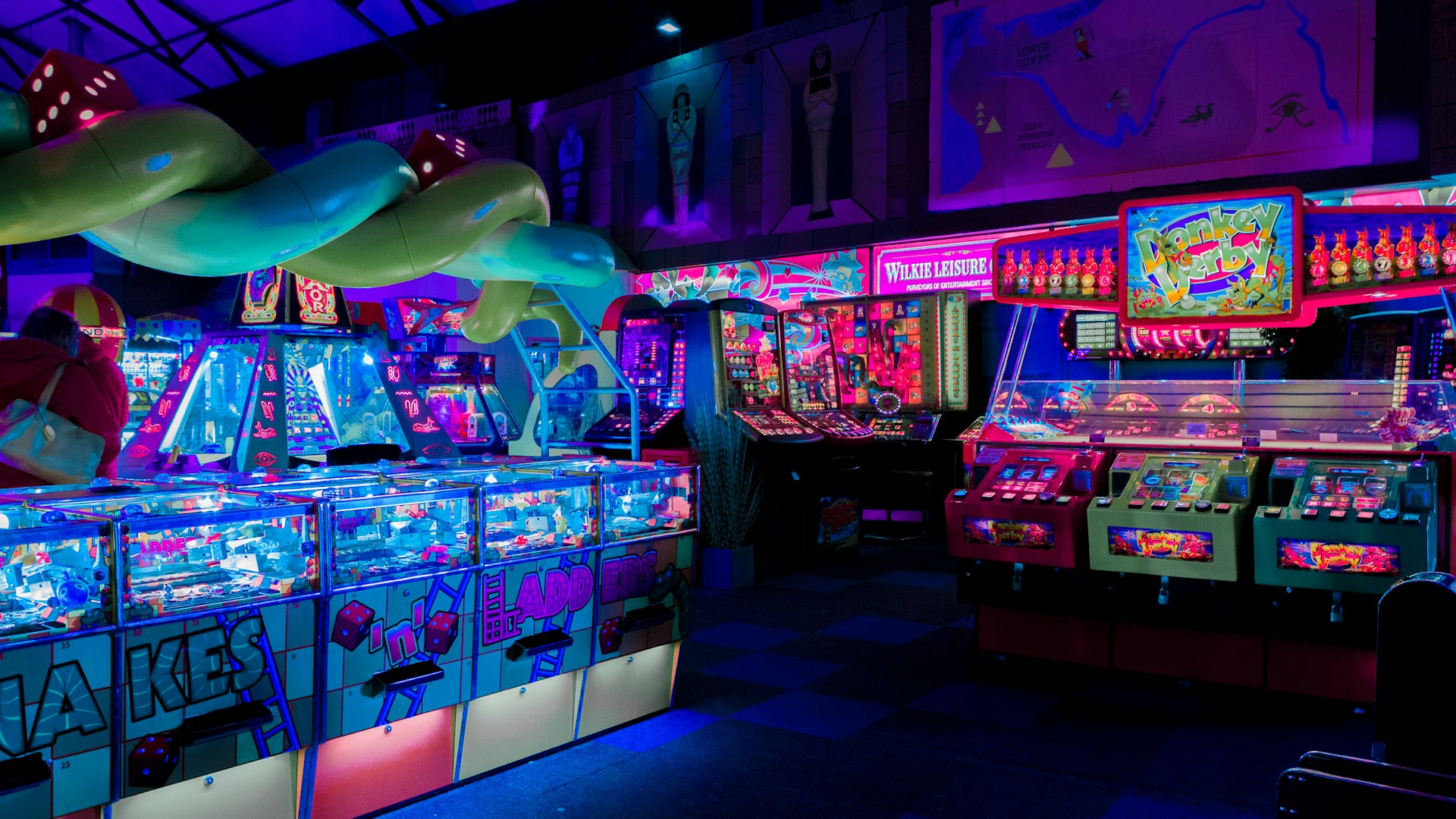 The Jotalemix main gaming floor at night